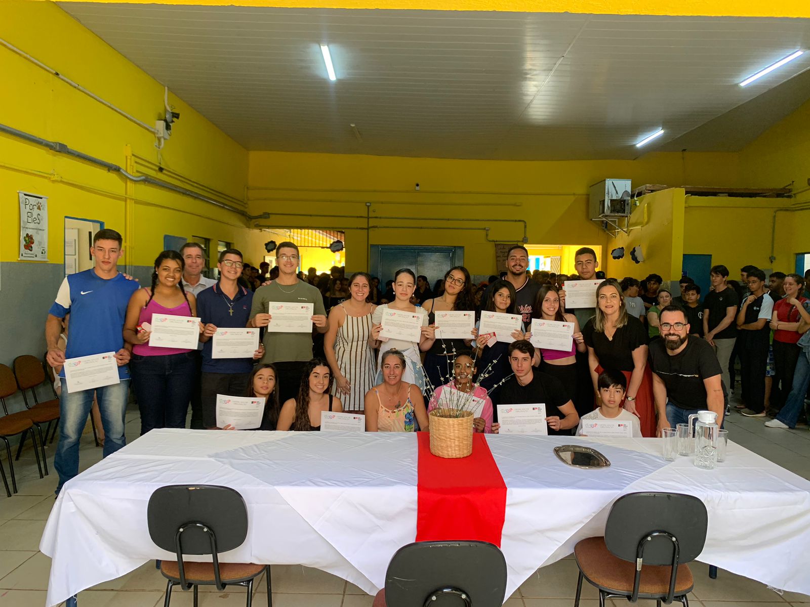 Escola Estadual Professora Clélia de Barros Leite da Silva - A ESCOLA